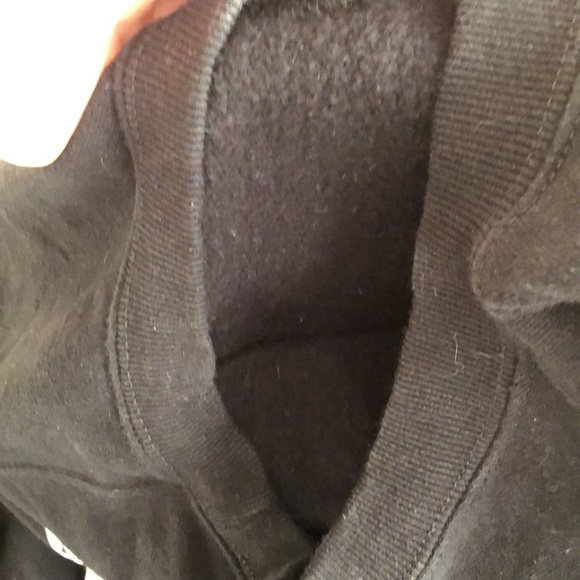 Black Undefeated Crew Neck Sweatshirt (Medium) - Picture 4 of 4